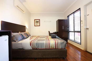 Mia Mia House In The Desert - Queensland Tourism 5