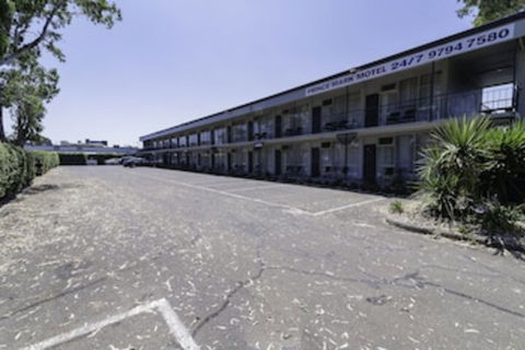 The Prince Mark Motor Inn - Queensland Tourism 0