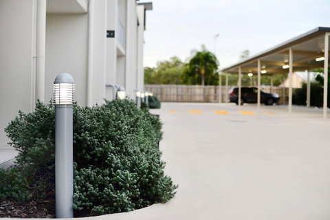 Oaks Middlemount Suites - Queensland Tourism 0