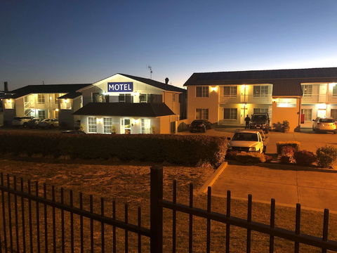 Best Western Coachman's Inn Motel - QLD Tourism 0