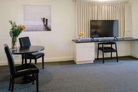 Fairways Resort - Queensland Tourism 5