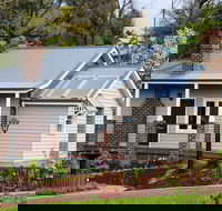 Marysville Garden Cottages - Queensland Tourism