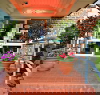 Grand Country Lodge Motel - QLD Tourism
