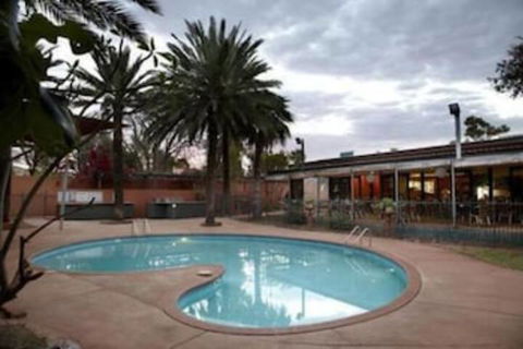Seasons Hotel Newman - Queensland Tourism 0