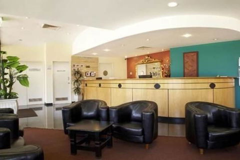 Seasons Hotel Newman - Queensland Tourism 4