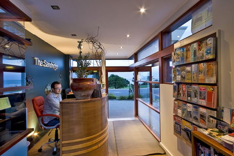 Sandridge Motel - QLD Tourism 1