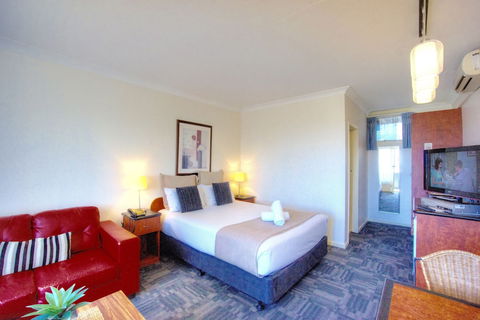 Sandridge Motel - QLD Tourism 2