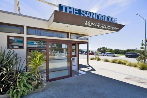 Sandridge Motel - QLD Tourism 0