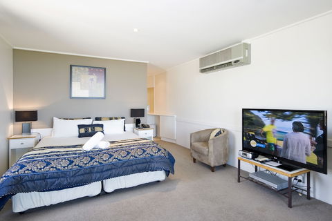 Sandridge Motel - QLD Tourism 4