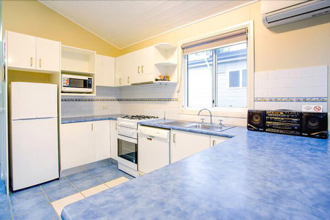 Reflections Holiday Parks Jimmys Beach - QLD Tourism 5