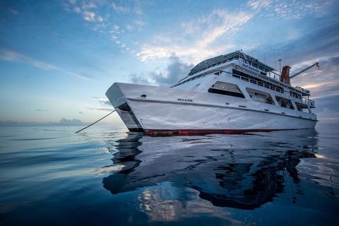 Reef Encounter - QLD Tourism 0