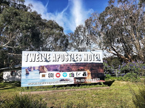 Twelve Apostles Motel & Country Retreat - QLD Tourism 2