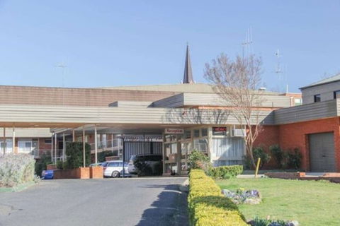 Midcity Motor Lodge - QLD Tourism 1