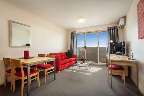 Quest Castle Hill - Queensland Tourism 1
