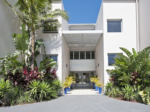 Shoal Bay Beachclub Apartments - QLD Tourism 1