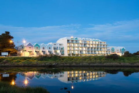 Lady Bay Resort - QLD Tourism 0