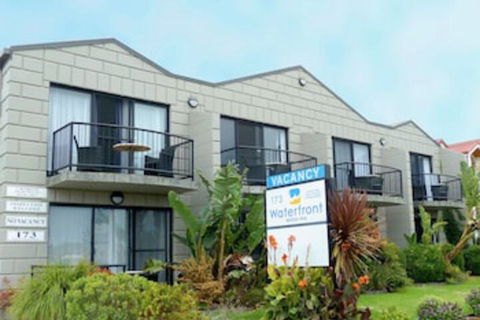Apollo Bay Waterfront Motor Inn - QLD Tourism 0