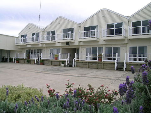 A Great Ocean View Motel - QLD Tourism 2