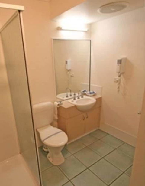 A Great Ocean View Motel - QLD Tourism 5