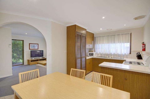 Parkwood Motel And Apartments - QLD Tourism 6