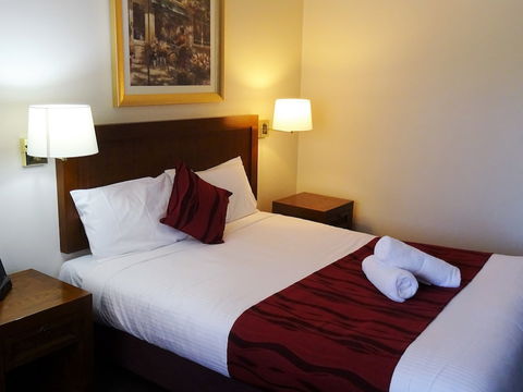 Armidale Pines Motel - QLD Tourism 6