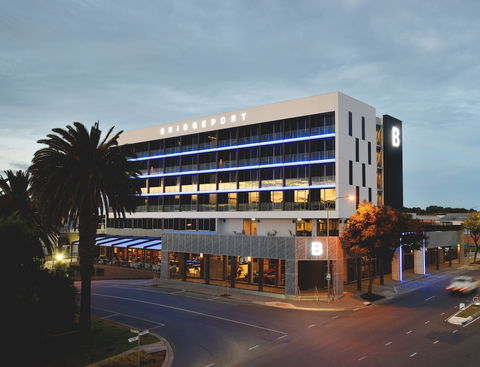 Bridgeport Hotel - Queensland Tourism 0