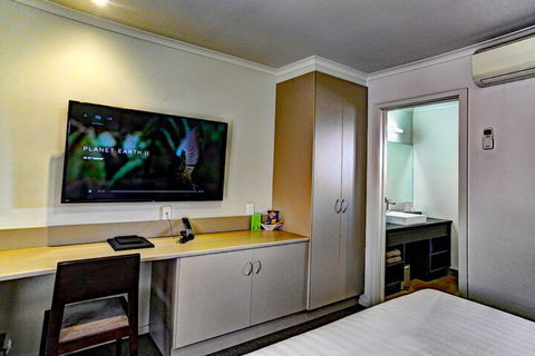 Elm Tree Motel - QLD Tourism 7