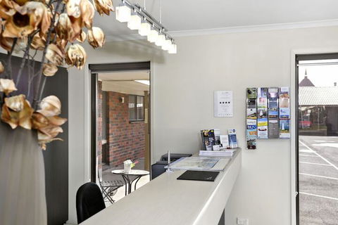 Elm Tree Motel - QLD Tourism 3