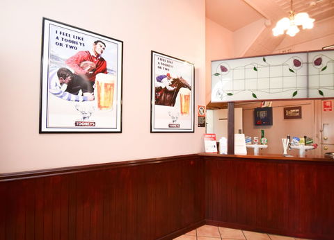 Station Hotel Motel Kurri Kurri - Queensland Tourism 3