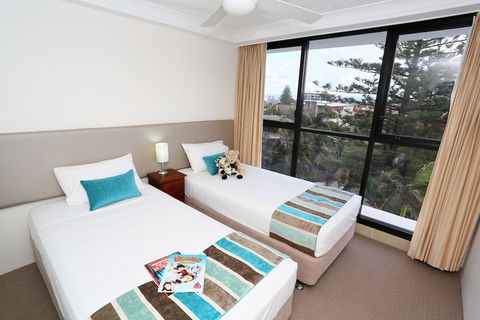 Biarritz Apartments - Queensland Tourism 6