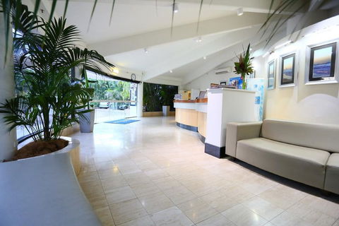 Biarritz Apartments - Queensland Tourism 3