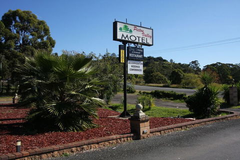 Picton Valley Motel - QLD Tourism 1