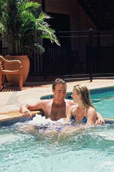 Blue Seas Resort - Queensland Tourism 5