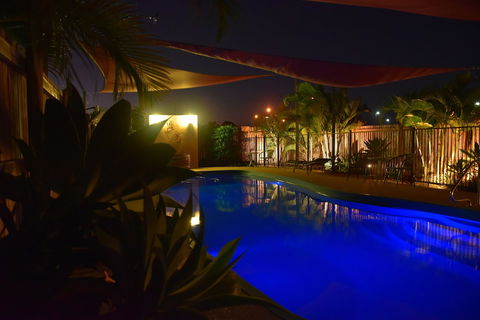 Bluewater Harbour Motel - Queensland Tourism 2
