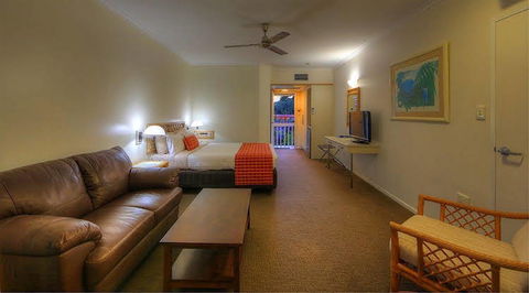 Mackays Motel Mission Beach - Queensland Tourism 0