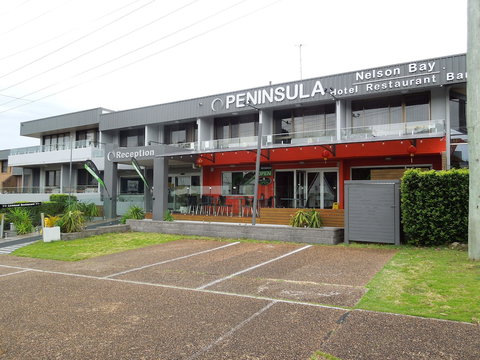 Peninsula Nelson Bay Motel And Serviced Apartments - QLD Tourism 0