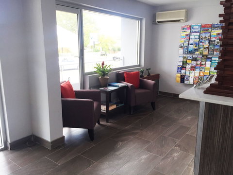 Peninsula Nelson Bay Motel And Serviced Apartments - QLD Tourism 6