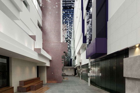 The Sebel Melbourne Docklands Hotel - Queensland Tourism 3