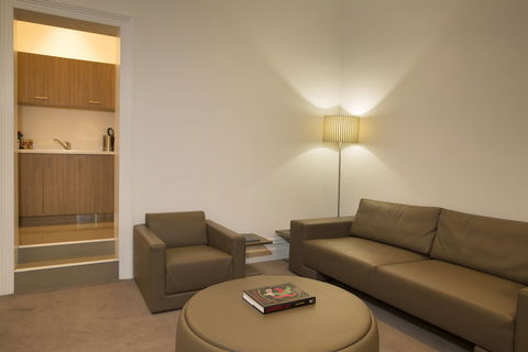 The Ikon Hotel - Queensland Tourism 3