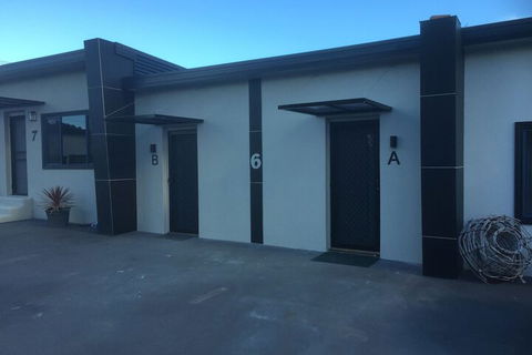 Homelea Accommodation - Queensland Tourism 1