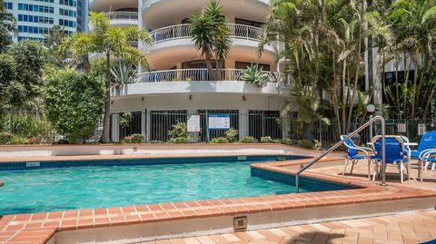 Aegean Apartments - Queensland Tourism 3