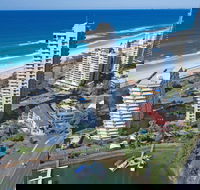 Capricorn One - Queensland Tourism