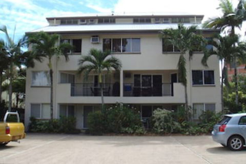 Reef Gateway Apartments - QLD Tourism 1