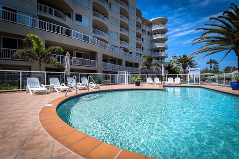 Kirra Beach Apartments - Queensland Tourism 1