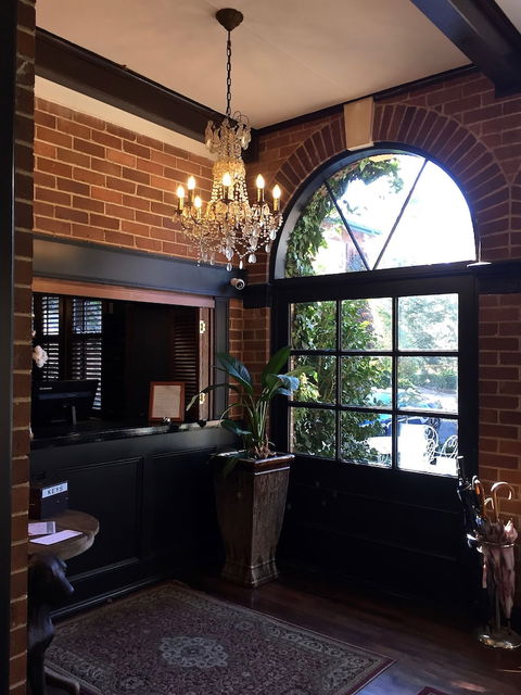 Berida Hotel - QLD Tourism 5