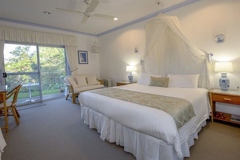 Ninderry Manor Luxury Retreat - QLD Tourism 6