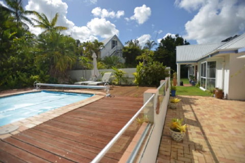 Ninderry Manor Luxury Retreat - QLD Tourism 3