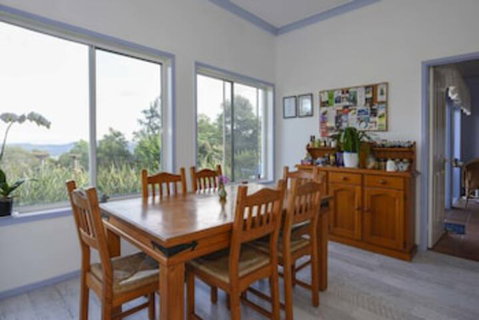 Ninderry Manor Luxury Retreat - QLD Tourism 0