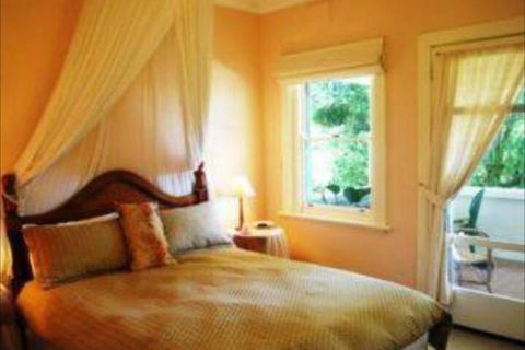 Woodford Of Leura Bed & Breakfast - QLD Tourism 5