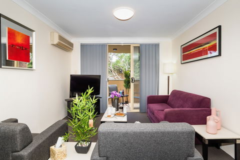 Eastwood Furnished Apartments - QLD Tourism 4